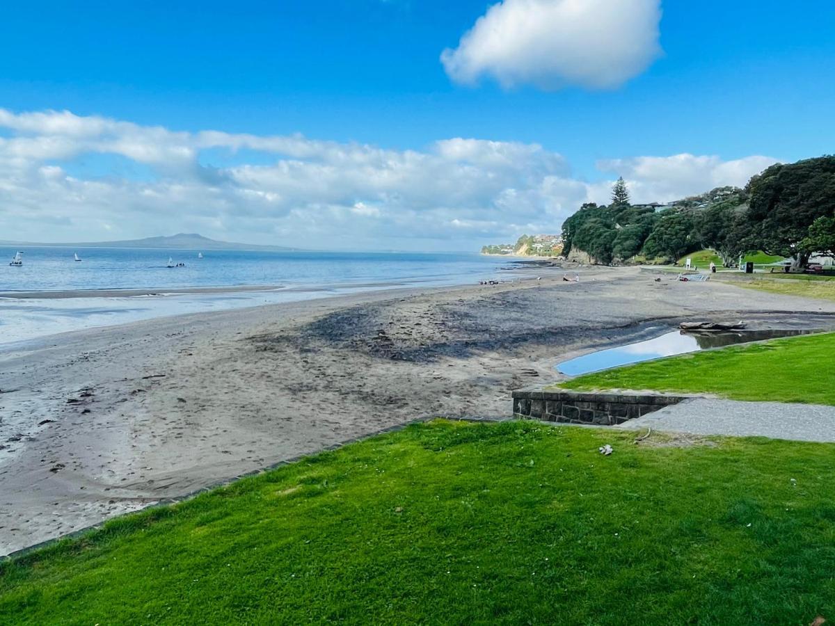 Whitby Studio - Mairangi Bay Beach Окленд Экстерьер фото
