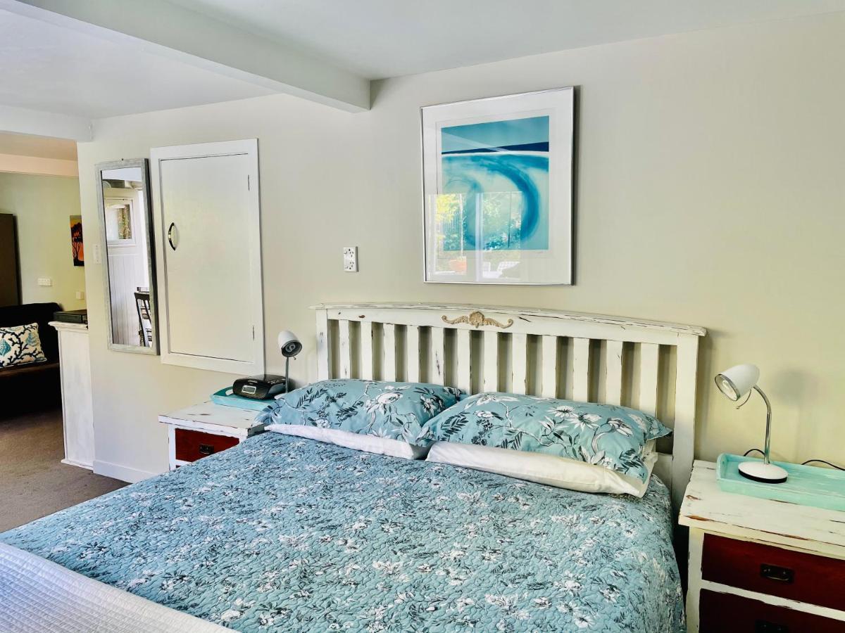 Whitby Studio - Mairangi Bay Beach Окленд Экстерьер фото