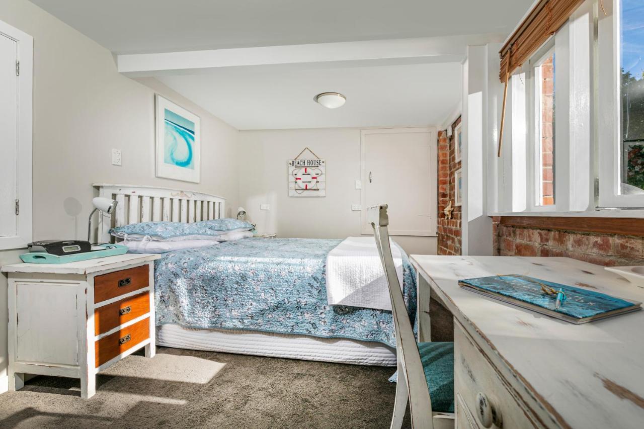 Whitby Studio - Mairangi Bay Beach Окленд Экстерьер фото